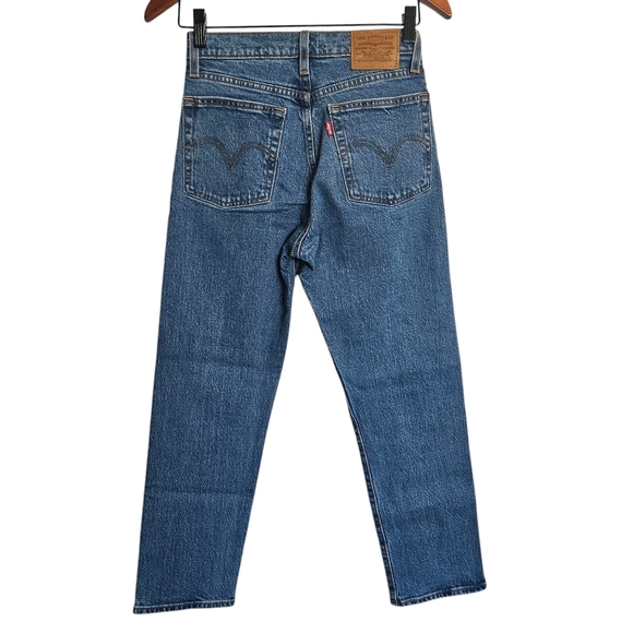 Levi's High-Rise Wedgie Straight Jeans Size 24 - Picture 2 of 10